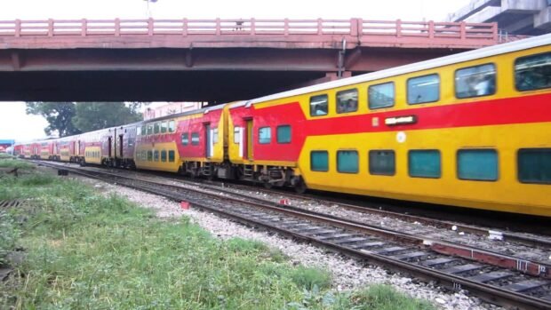 doubledecker train 2017042503054662 jpg 80