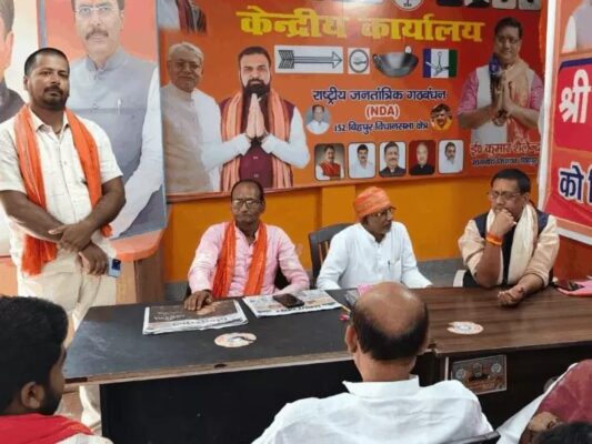 नवगछिया : मंत्री शैलेंद्र, तटबंध पर बनेगा वैकल्पिक बायपास, किसानों को दिया भरोसा
