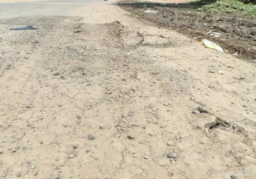 विक्रमशिला सेतु बंद होने का असर: तिनटंगा-नवगछिया सड़क धंसने लगी, हादसों का बढ़ा खतरा